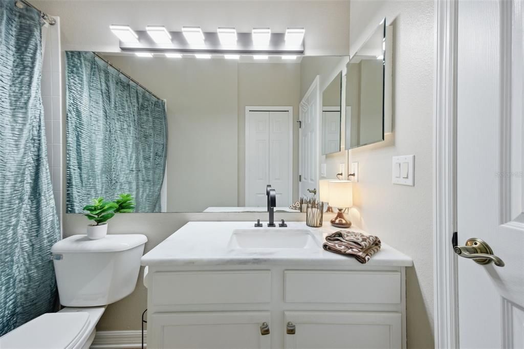 For Sale: $375,000 (2 beds, 2 baths, 1767 Square Feet)