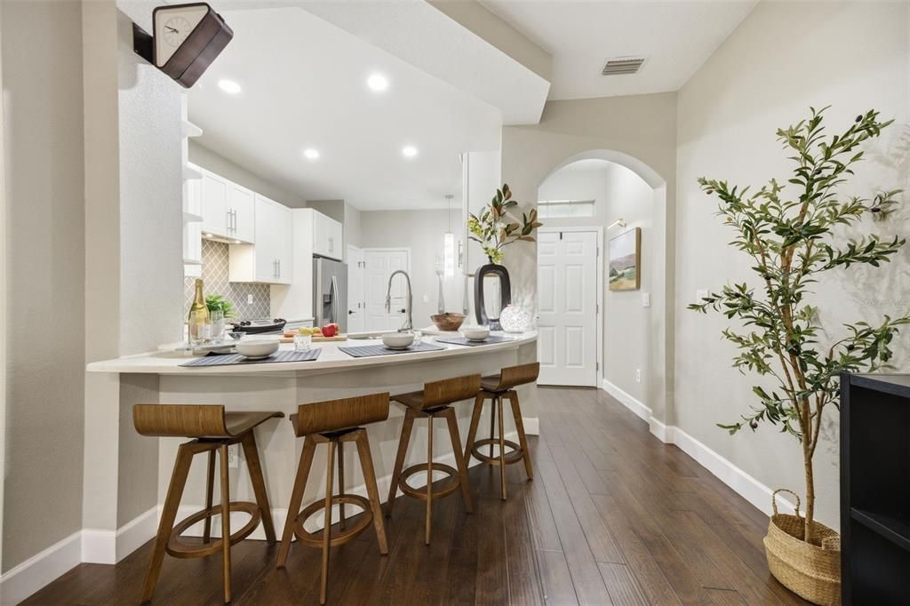 For Sale: $375,000 (2 beds, 2 baths, 1767 Square Feet)