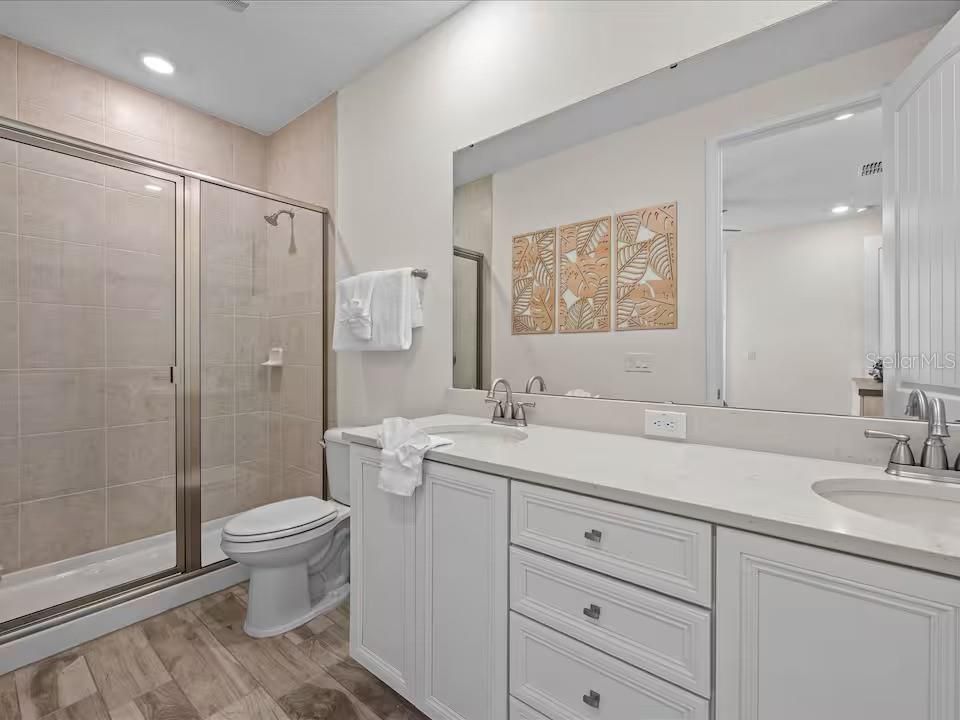 В аренду: $3,100 (2 спален, 2 ванн, 1380 Квадратных фут)