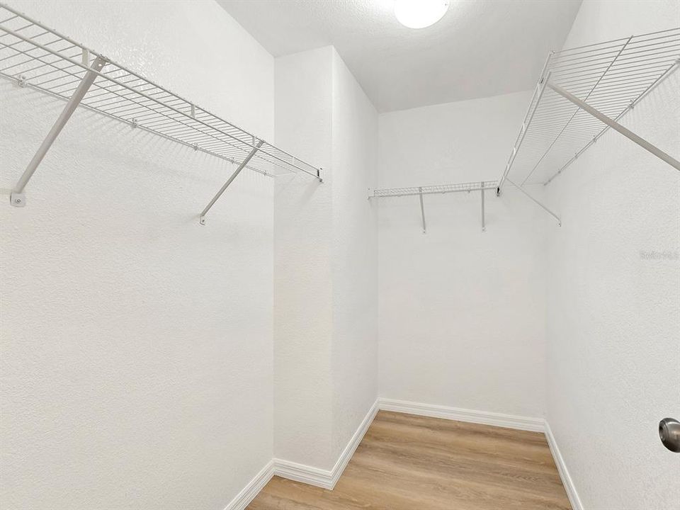 На продажу: $275,000 (4 спален, 2 ванн, 1485 Квадратных фут)