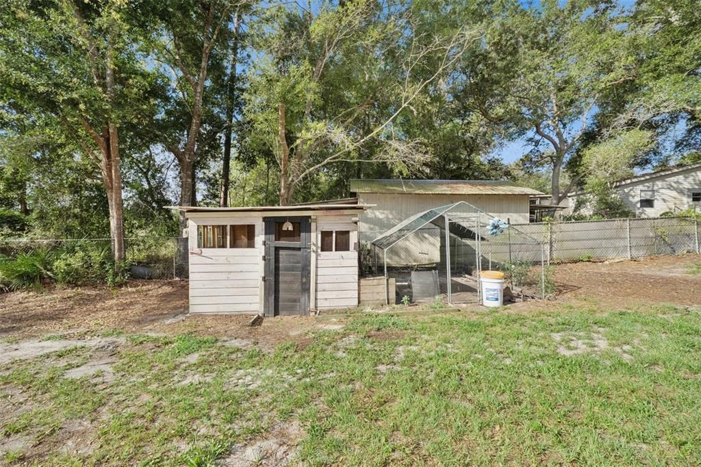 For Sale: $225,000 (3 beds, 2 baths, 1188 Square Feet)