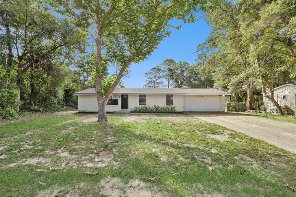 For Sale: $225,000 (3 beds, 2 baths, 1188 Square Feet)