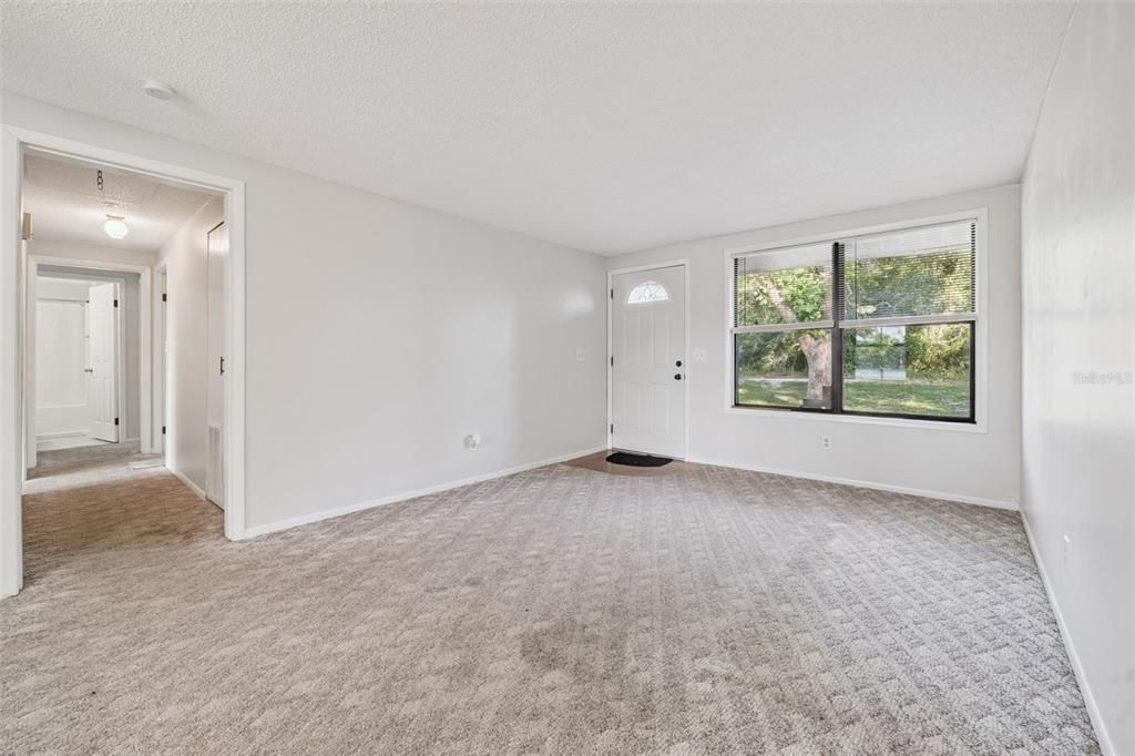 For Sale: $225,000 (3 beds, 2 baths, 1188 Square Feet)