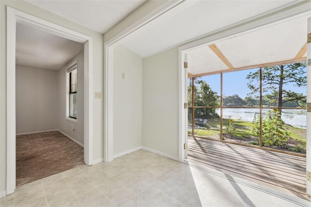 For Sale: $225,000 (3 beds, 2 baths, 1188 Square Feet)
