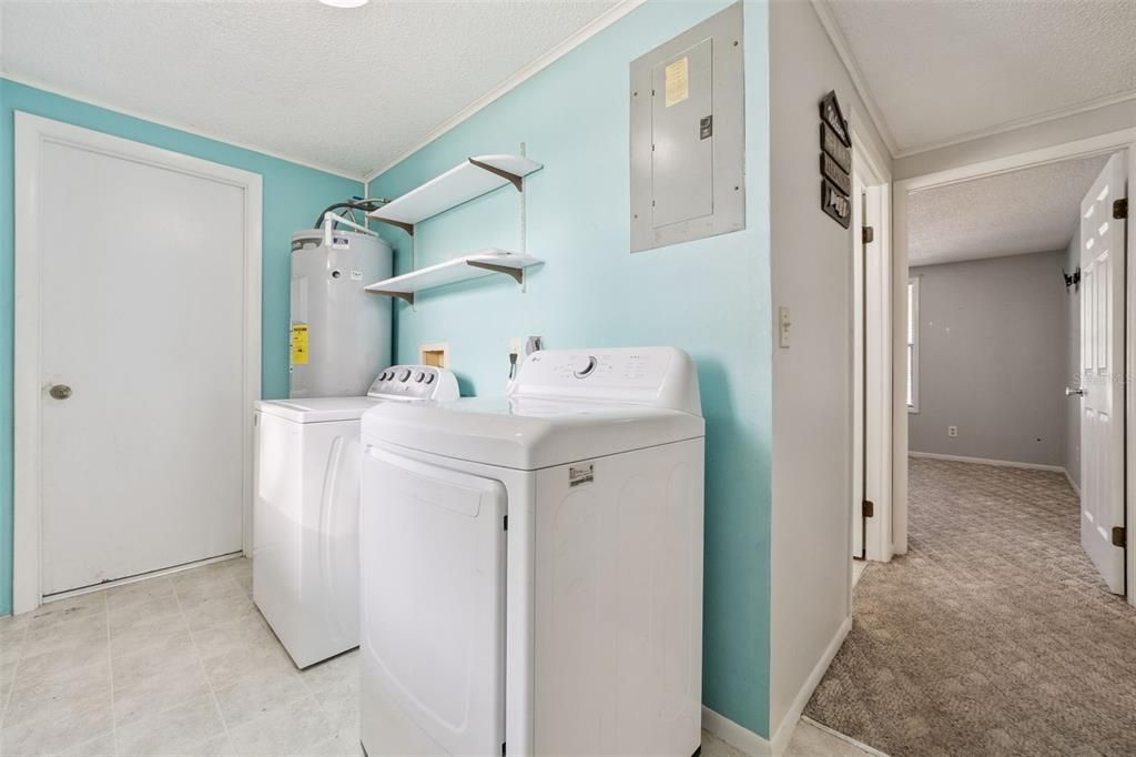 For Sale: $225,000 (3 beds, 2 baths, 1188 Square Feet)