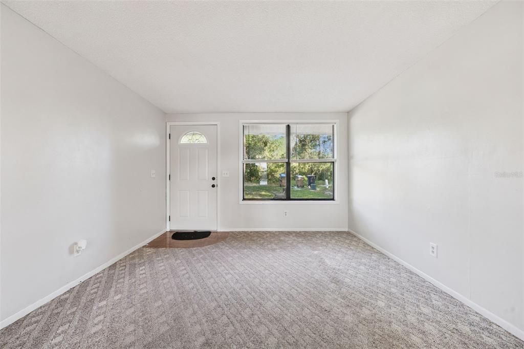 For Sale: $225,000 (3 beds, 2 baths, 1188 Square Feet)
