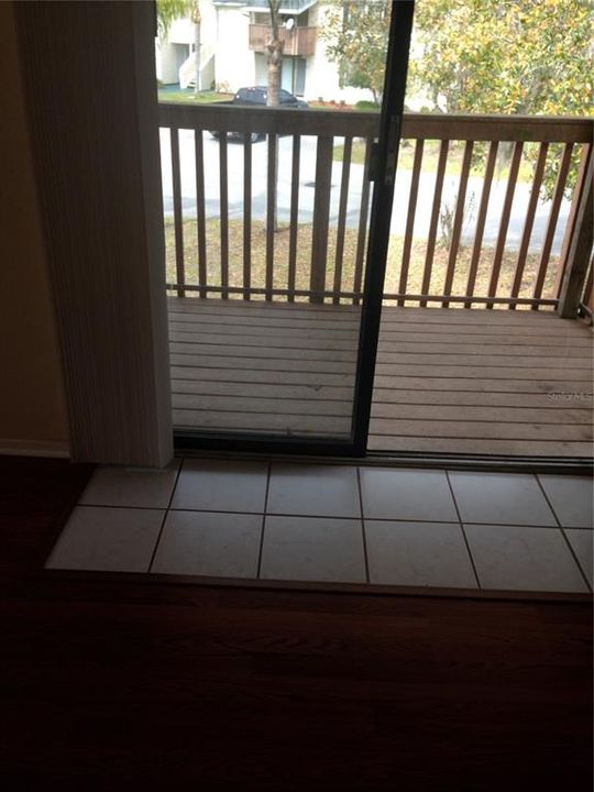 For Rent: $1,600 (2 beds, 2 baths, 915 Square Feet)
