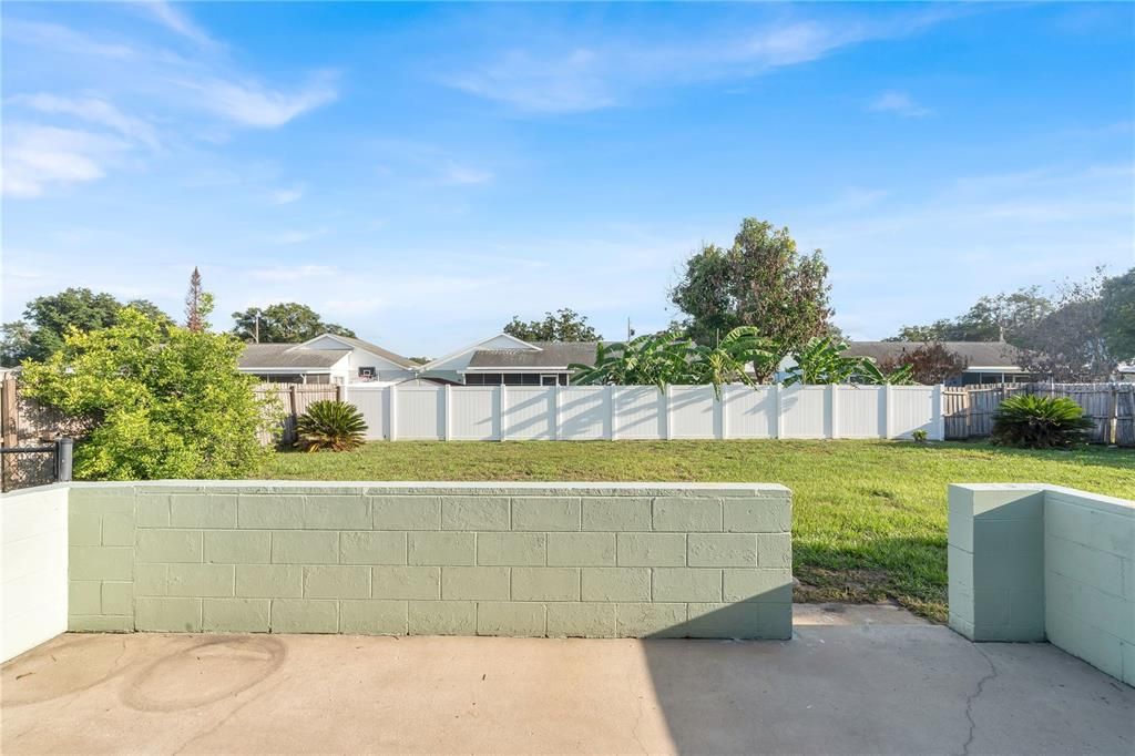 For Sale: $295,000 (3 beds, 2 baths, 1248 Square Feet)