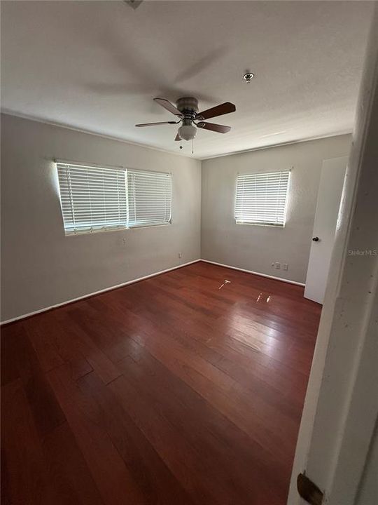 For Sale: $295,000 (3 beds, 2 baths, 1248 Square Feet)