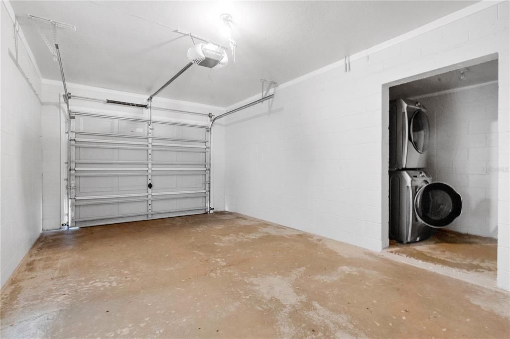 For Sale: $295,000 (3 beds, 2 baths, 1248 Square Feet)