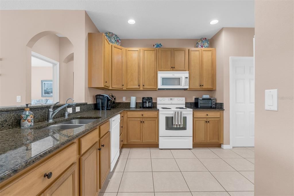 For Sale: $349,900 (3 beds, 2 baths, 1770 Square Feet)