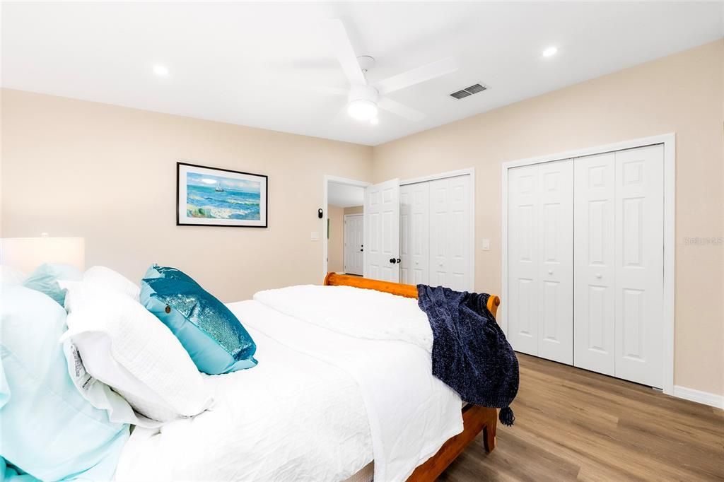 Activo con contrato: $439,900 (3 camas, 2 baños, 1392 Pies cuadrados)