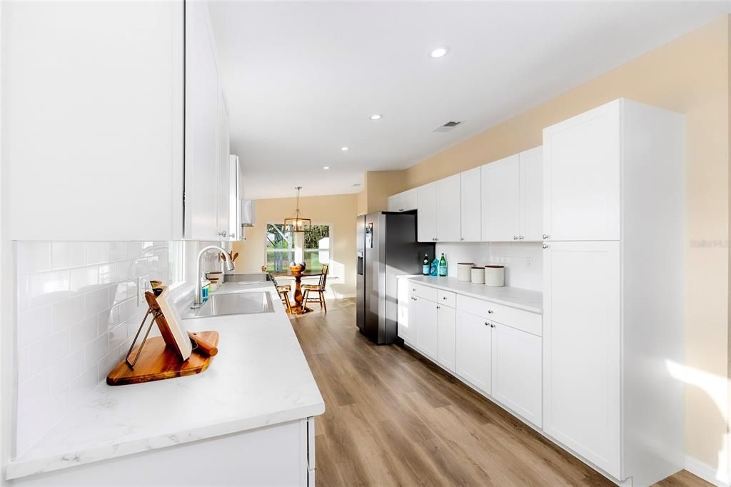 Activo con contrato: $439,900 (3 camas, 2 baños, 1392 Pies cuadrados)