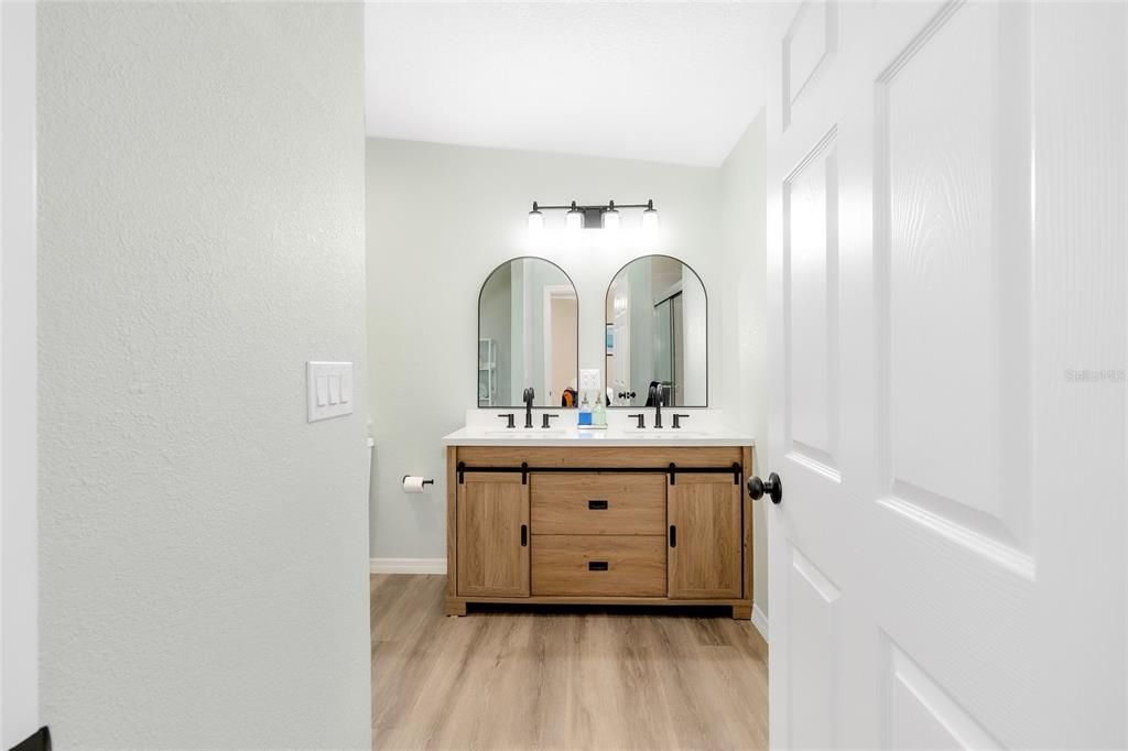 Activo con contrato: $439,900 (3 camas, 2 baños, 1392 Pies cuadrados)