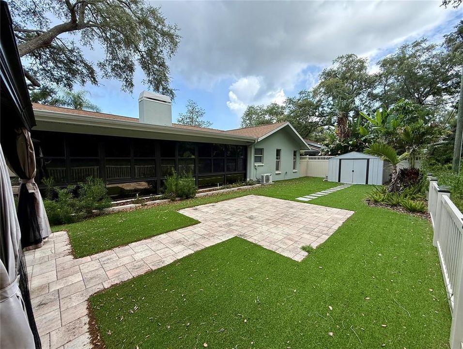 For Sale: $525,000 (3 beds, 2 baths, 2076 Square Feet)