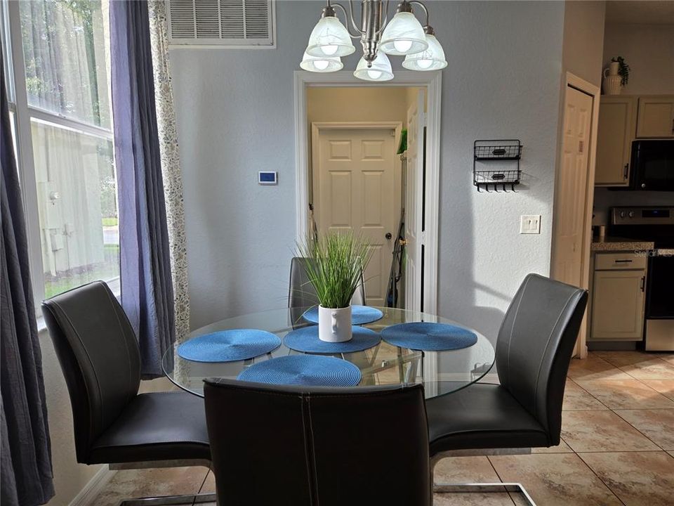 В аренду: $2,900 (5 спален, 3 ванн, 2381 Квадратных фут)
