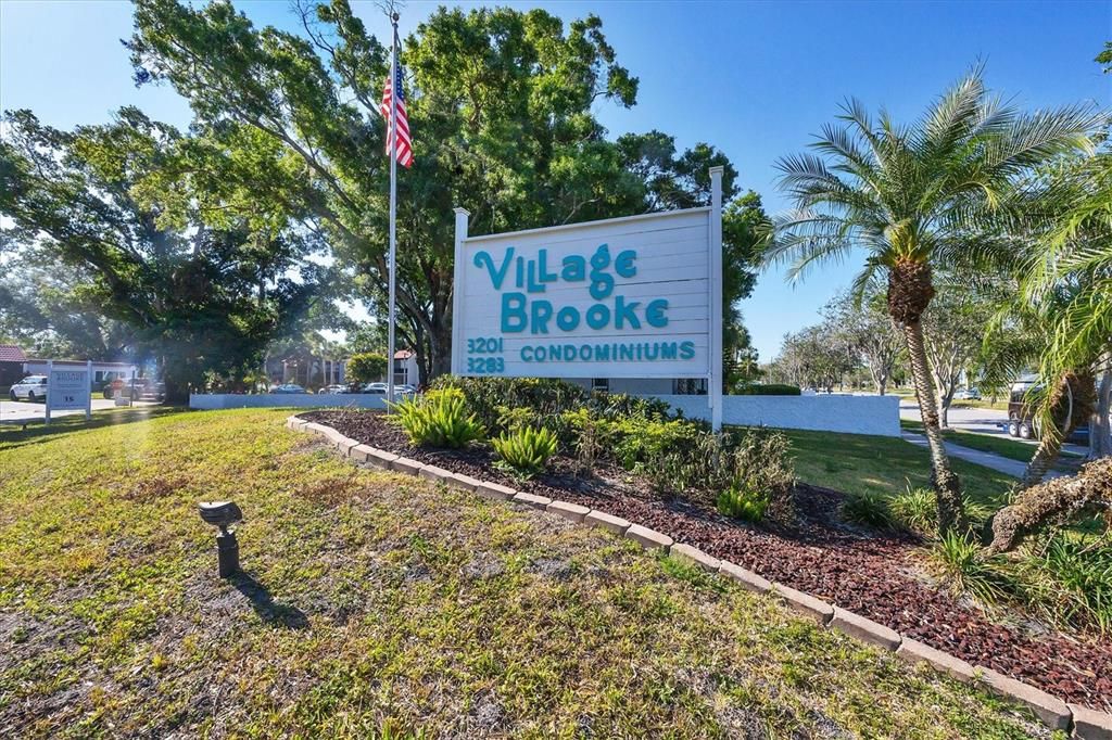 For Sale: $154,000 (1 beds, 1 baths, 714 Square Feet)