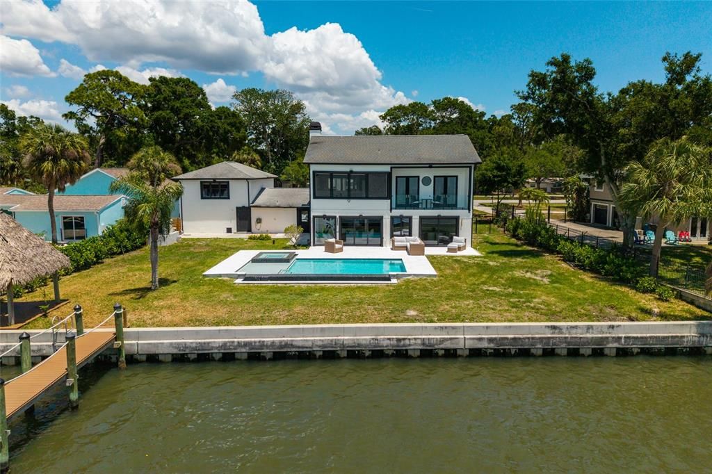 For Sale: $2,700,000 (5 beds, 4 baths, 4454 Square Feet)