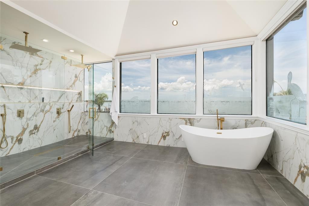 For Sale: $2,700,000 (5 beds, 4 baths, 4454 Square Feet)
