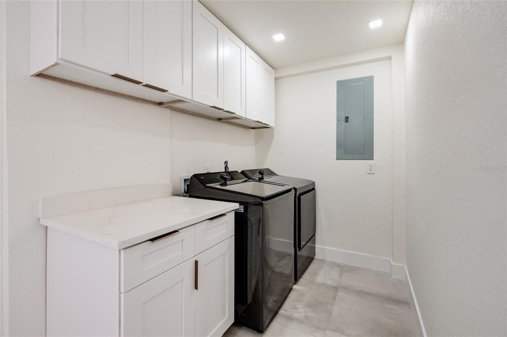 For Sale: $2,700,000 (5 beds, 4 baths, 4454 Square Feet)