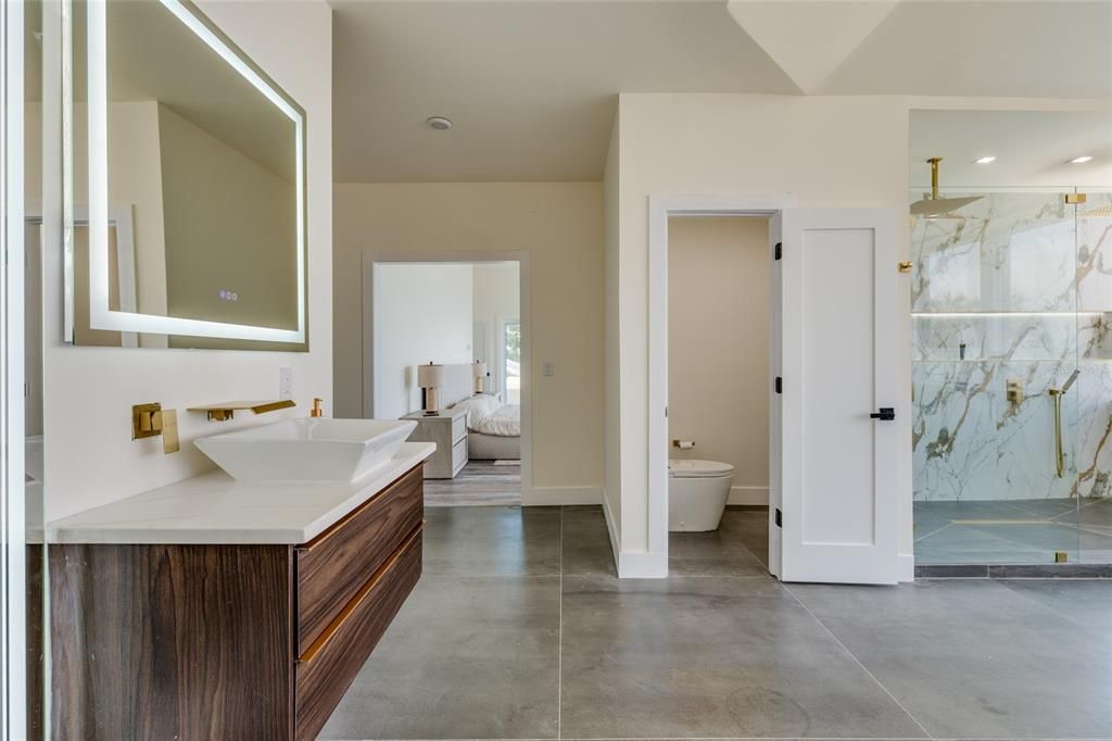 For Sale: $2,700,000 (5 beds, 4 baths, 4454 Square Feet)