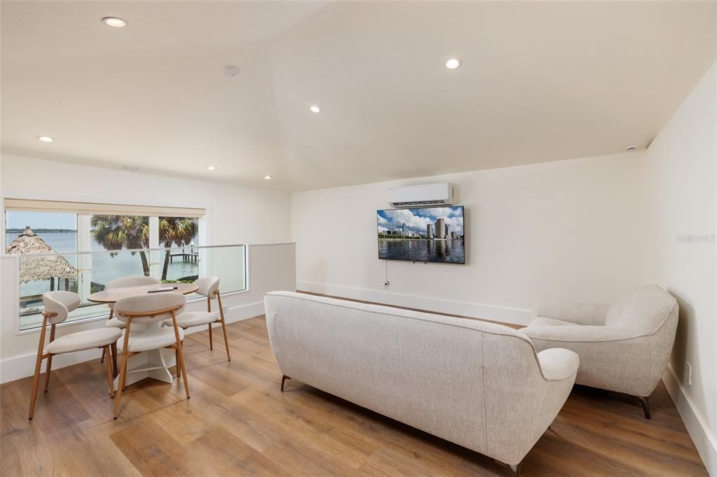 For Sale: $2,700,000 (5 beds, 4 baths, 4454 Square Feet)