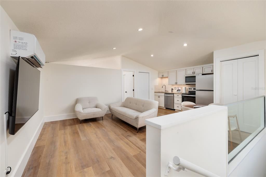 For Sale: $2,700,000 (5 beds, 4 baths, 4454 Square Feet)