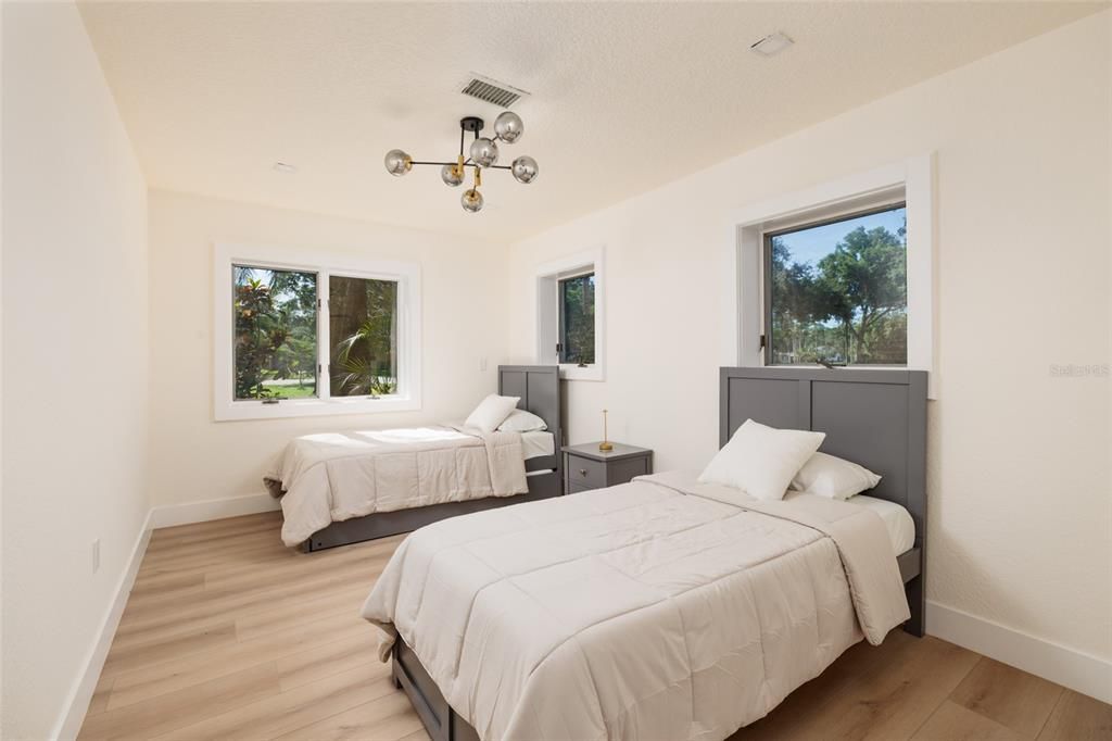For Sale: $2,700,000 (5 beds, 4 baths, 4454 Square Feet)