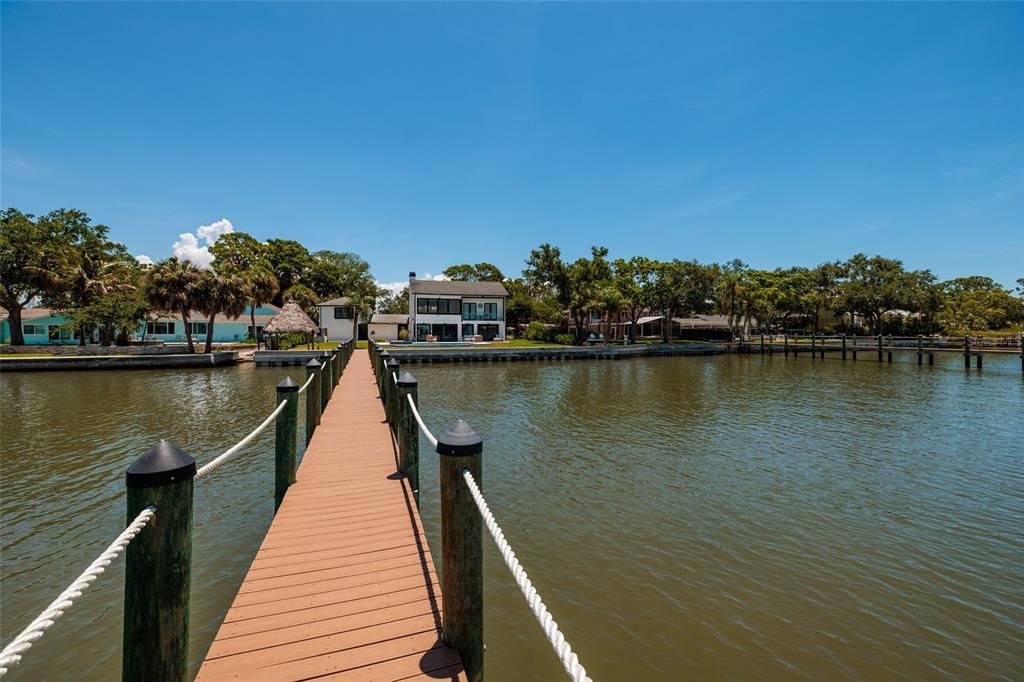 For Sale: $2,700,000 (5 beds, 4 baths, 4454 Square Feet)