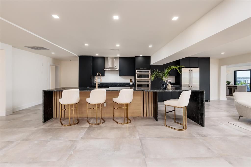 For Sale: $2,700,000 (5 beds, 4 baths, 4454 Square Feet)