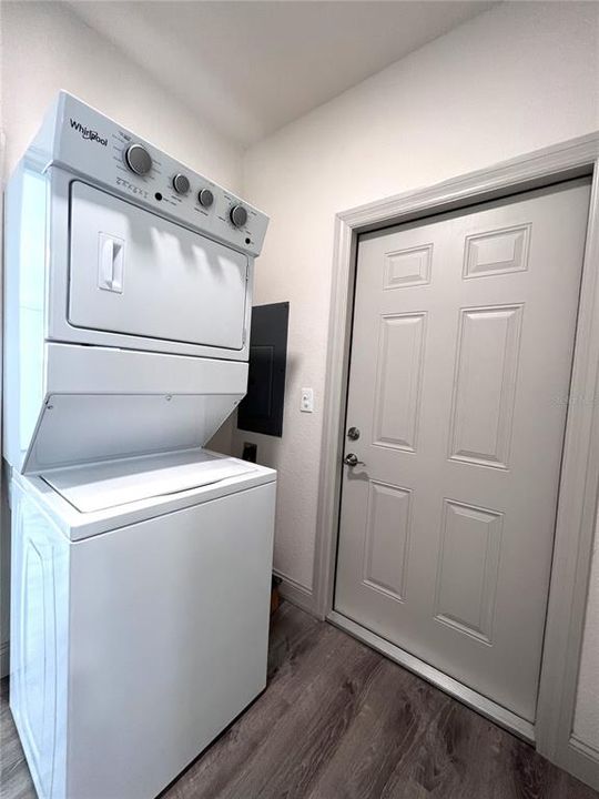 For Rent: $3,000 (3 beds, 2 baths, 2028 Square Feet)