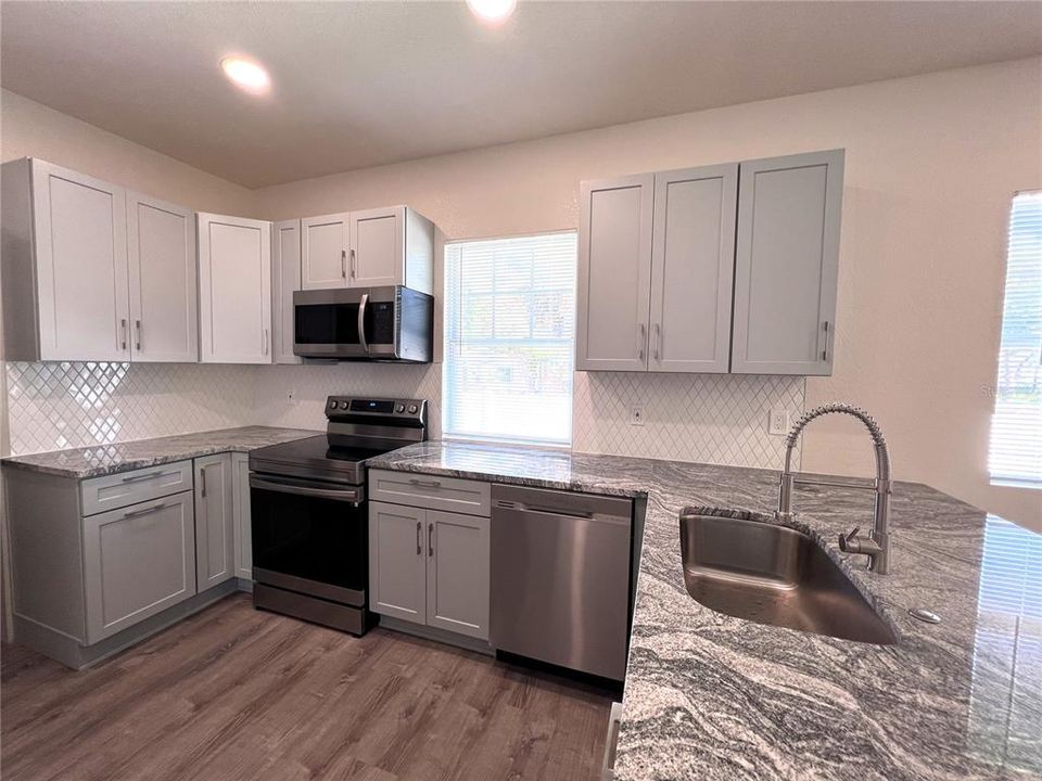 For Rent: $3,000 (3 beds, 2 baths, 2028 Square Feet)