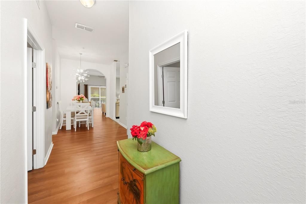 En Venta: $225,000 (3 camas, 2 baños, 1227 Pies cuadrados)