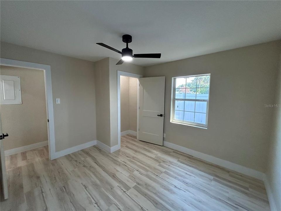 For Sale: $144,900 (2 beds, 1 baths, 720 Square Feet)
