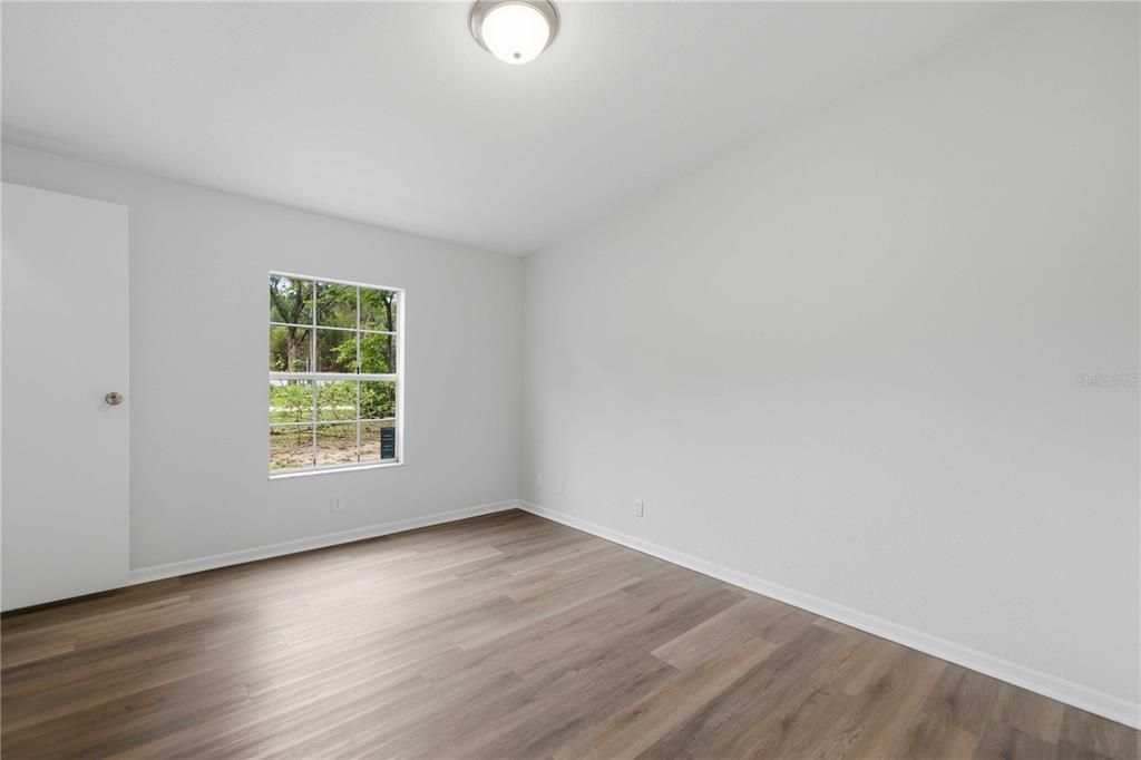 En Venta: $249,900 (4 camas, 2 baños, 2100 Pies cuadrados)