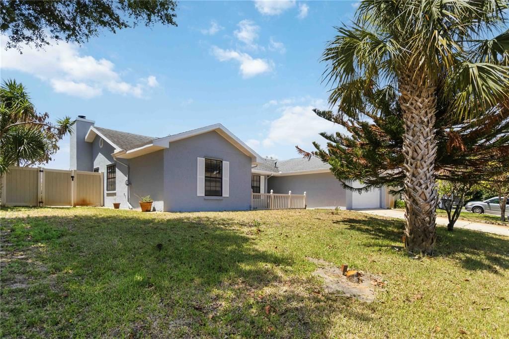 For Sale: $330,000 (3 beds, 2 baths, 1670 Square Feet)