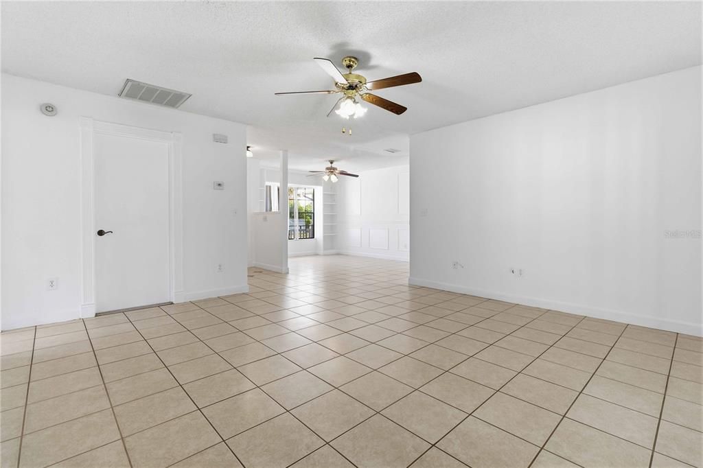 For Sale: $330,000 (3 beds, 2 baths, 1670 Square Feet)