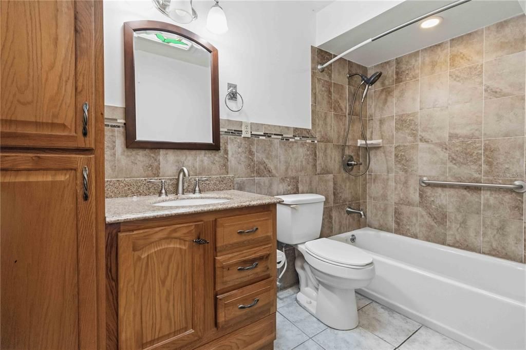 For Sale: $330,000 (3 beds, 2 baths, 1670 Square Feet)