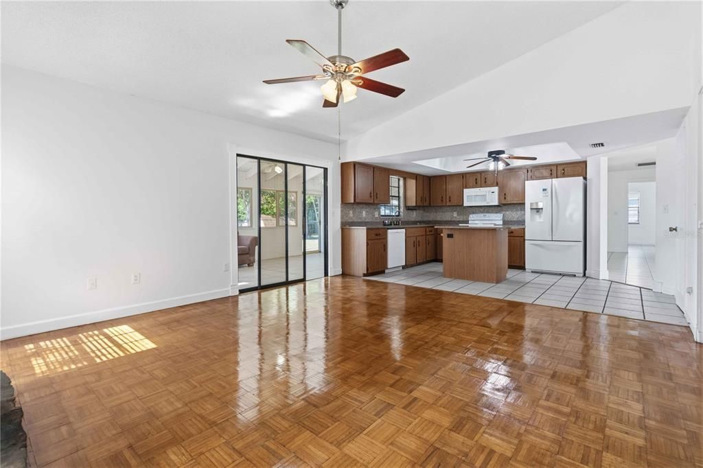 For Sale: $330,000 (3 beds, 2 baths, 1670 Square Feet)