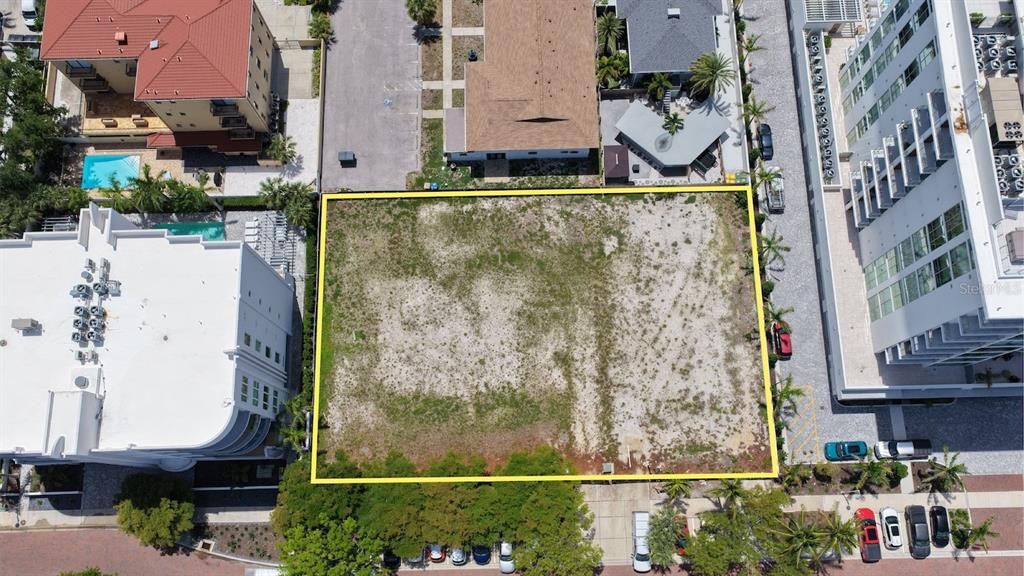 For Sale: $9,999,000 (0.50 acres)