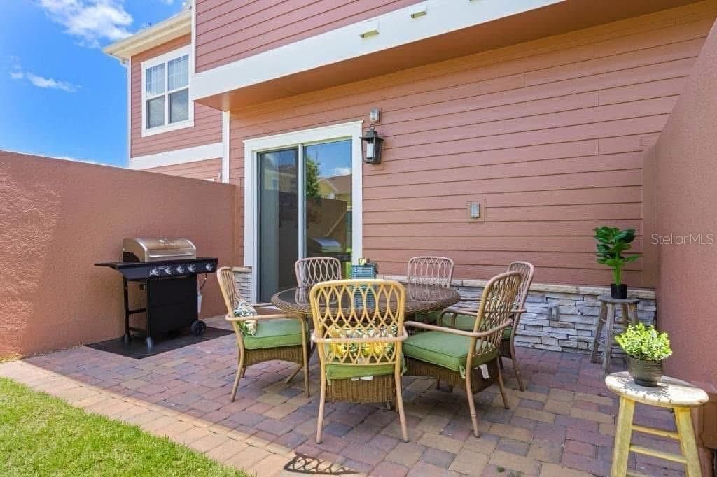En Venta: $485,000 (4 camas, 4 baños, 1804 Pies cuadrados)
