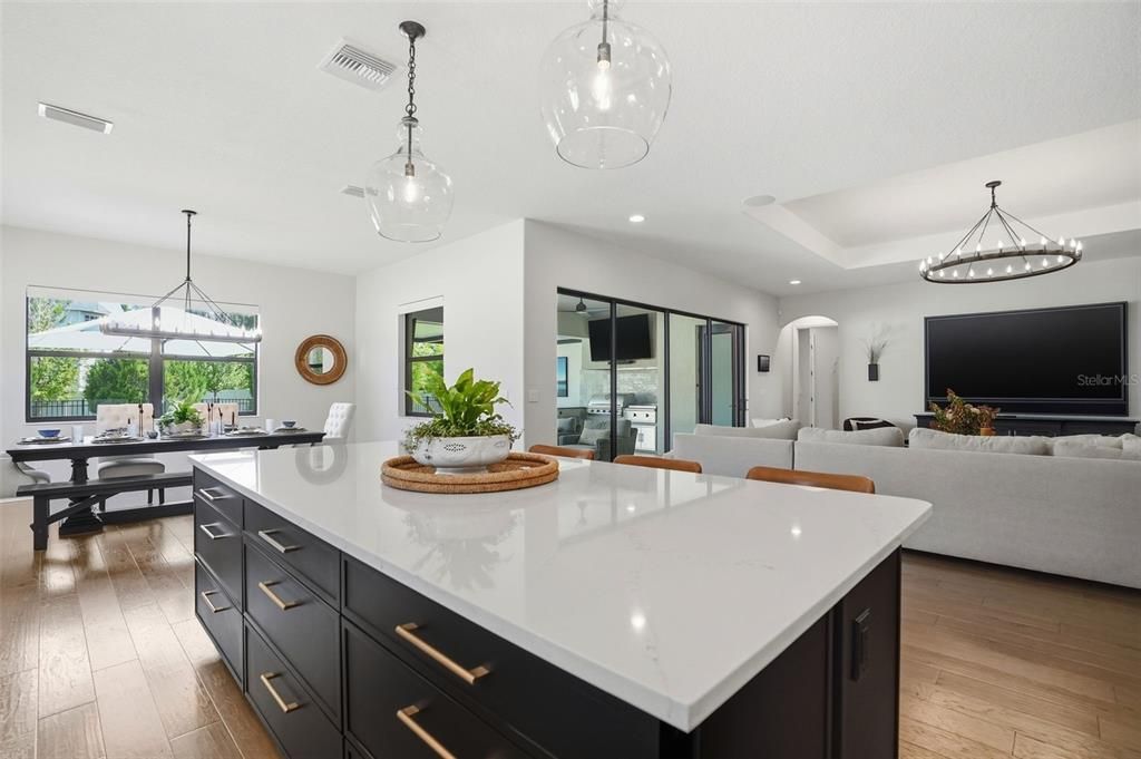 For Sale: $1,399,900 (4 beds, 4 baths, 3035 Square Feet)