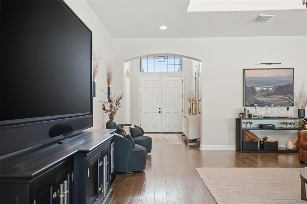 For Sale: $1,399,900 (4 beds, 4 baths, 3035 Square Feet)