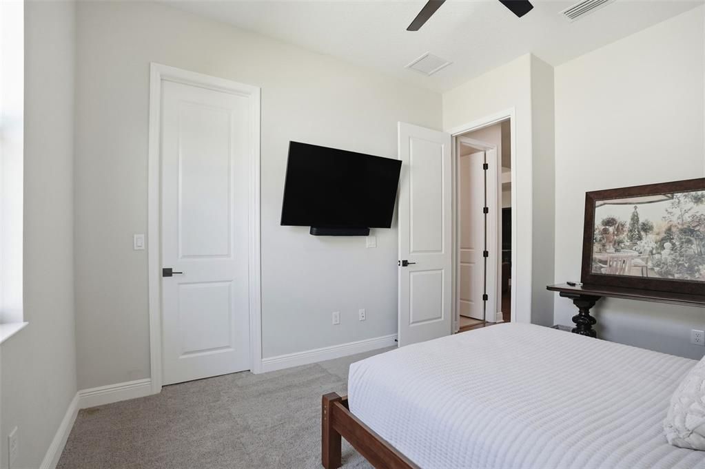 For Sale: $1,399,900 (4 beds, 4 baths, 3035 Square Feet)
