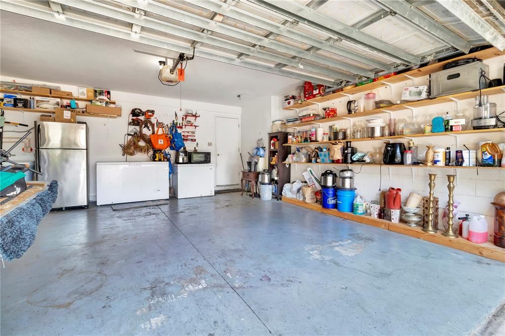 En Venta: $375,000 (4 camas, 2 baños, 2948 Pies cuadrados)
