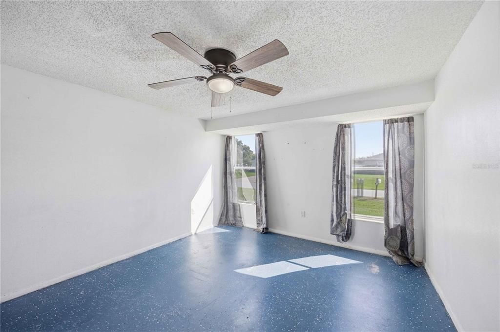 En Venta: $222,000 (2 camas, 2 baños, 1200 Pies cuadrados)