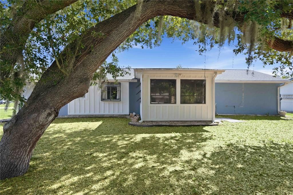 En Venta: $222,000 (2 camas, 2 baños, 1200 Pies cuadrados)