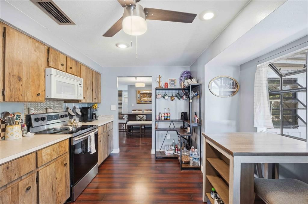 En Venta: $222,000 (2 camas, 2 baños, 1200 Pies cuadrados)