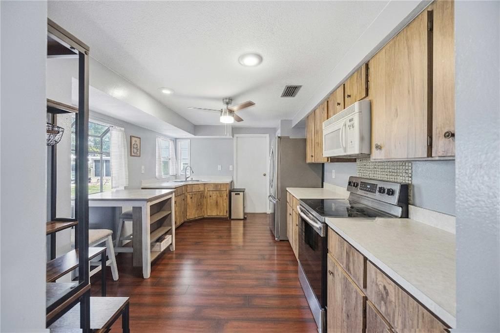 En Venta: $222,000 (2 camas, 2 baños, 1200 Pies cuadrados)