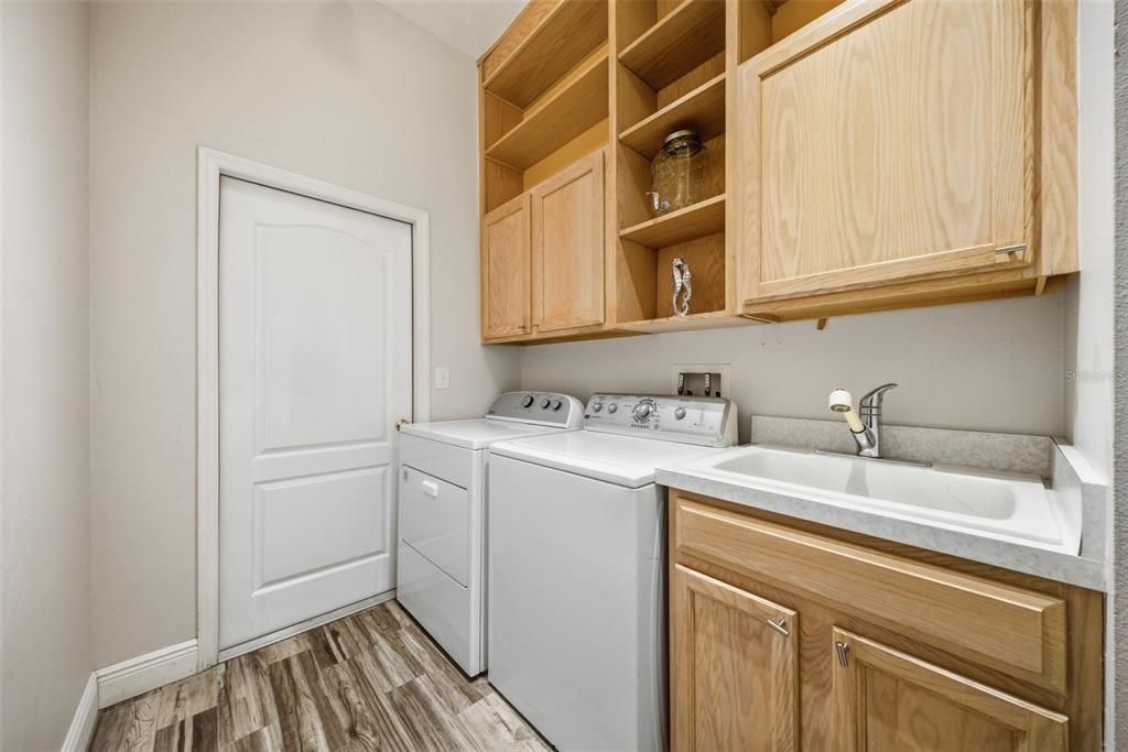 Active With Contract: $615,000 (4 beds, 2 baths, 1986 Square Feet)